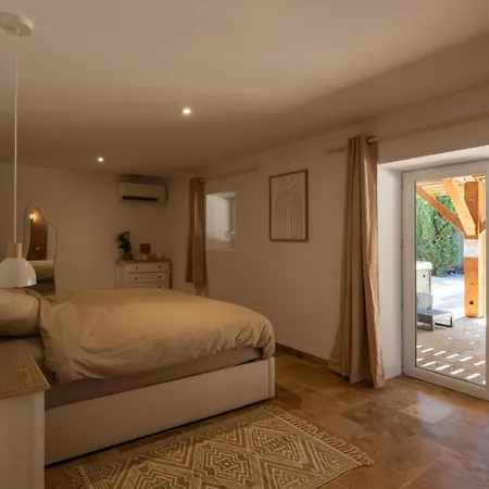 Villa De Gamme - Le Gageac - Piscine &